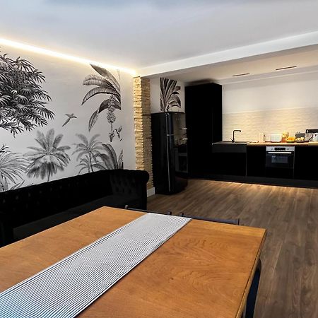 Luxury Pintoreria Vitoria Exterior photo
